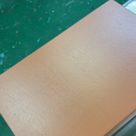 紅橡木做開放式涂裝，滲韻寶封底，水性木器漆做面